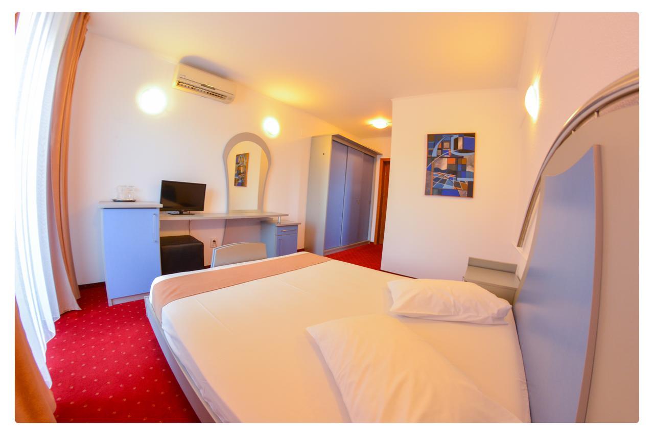 Pensiune Valentina Hotel Râmnicu Vâlcea Buitenkant foto